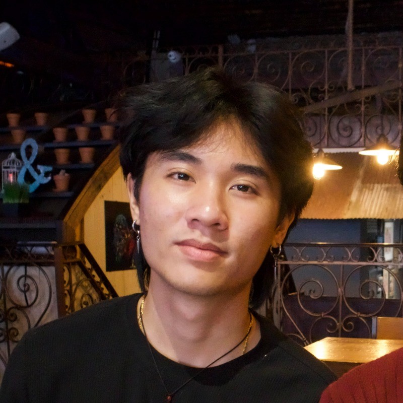 Headshot of James Chen